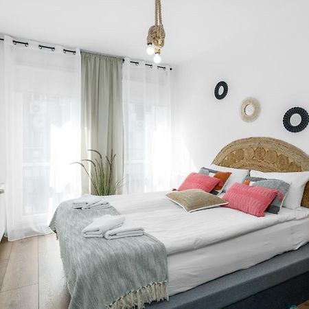 Sleepway Apartments - Boho Dream Познань Экстерьер фото